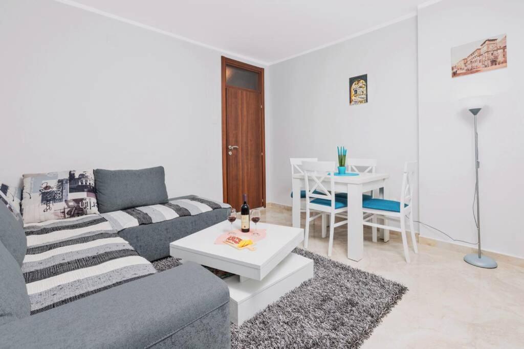 Apartment Milos Kotor Exterior foto